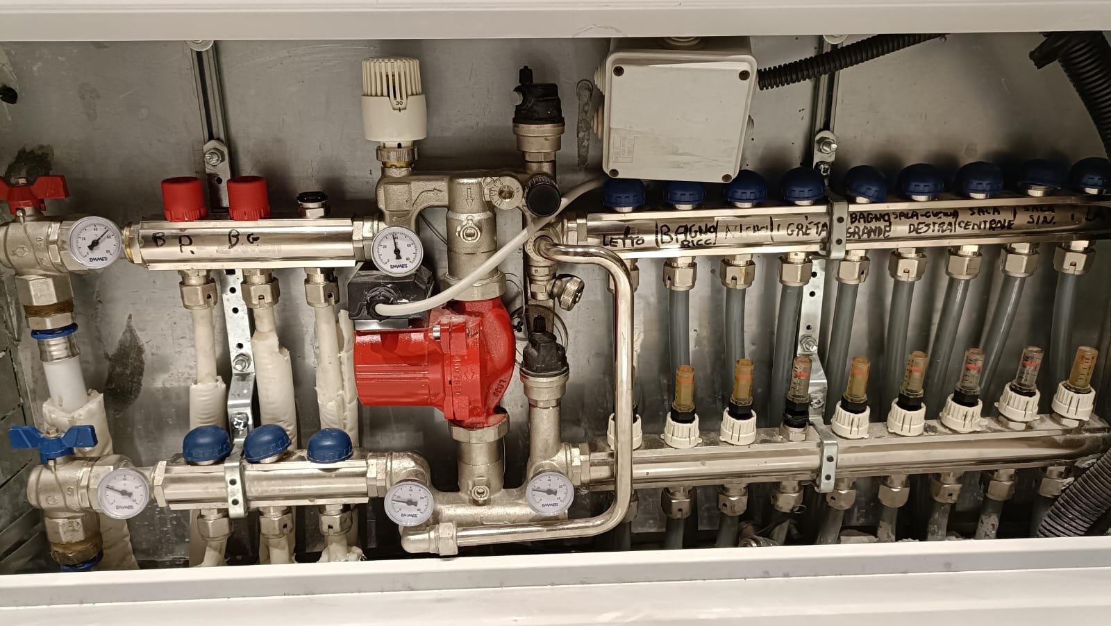 impianto a pavimento.jpeg